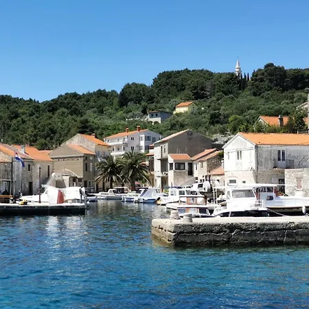 Gostinjska kuća Cortes 4*