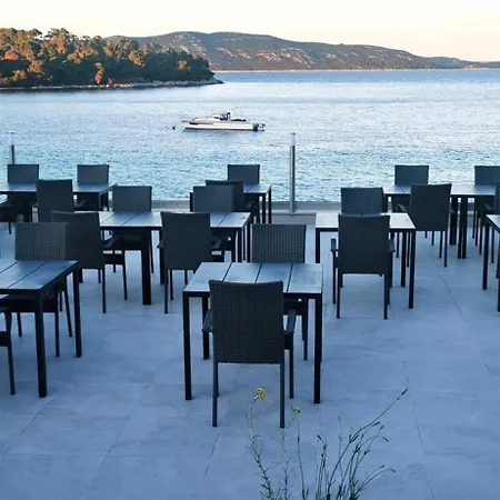 Cortes Gostinjska kuća Mali Iz