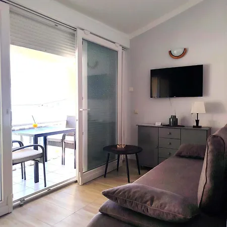 Cortes Guest house