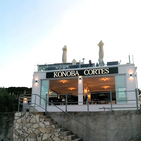 Pensión Cortes Mali Iž