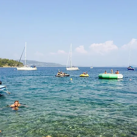 Cortes Gostinjska kuća Mali Iz