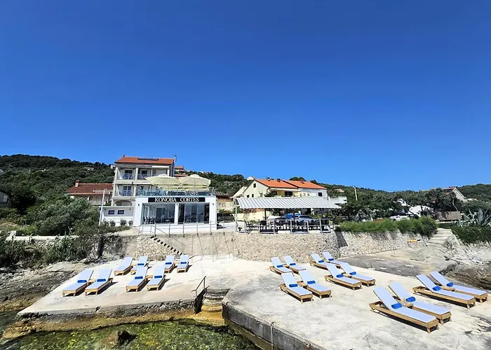 Cortes Guest house 4*