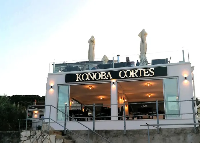 Guest house Cortes Mali Iz