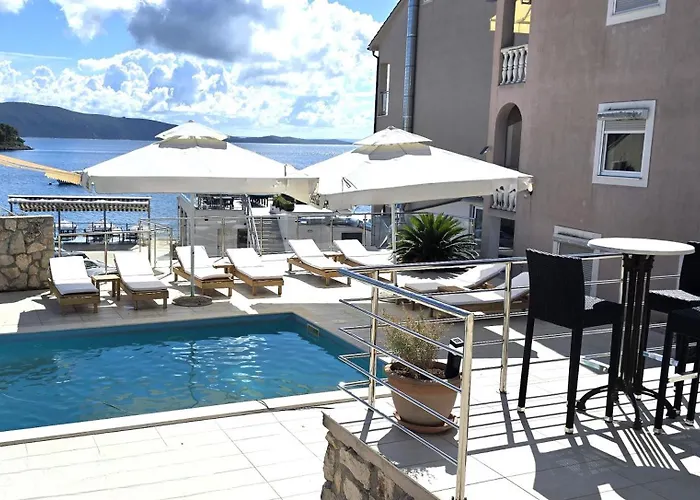 Guest house Cortes Mali Iz