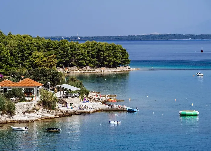 Cortes Guest house 4*