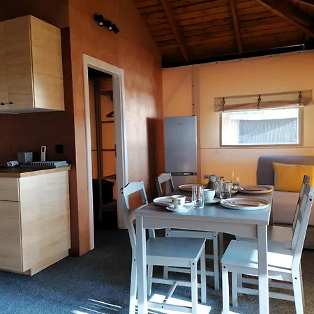 בית הארחה Cortes 4*