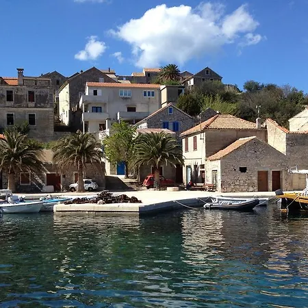 Cortes * Mali Iž